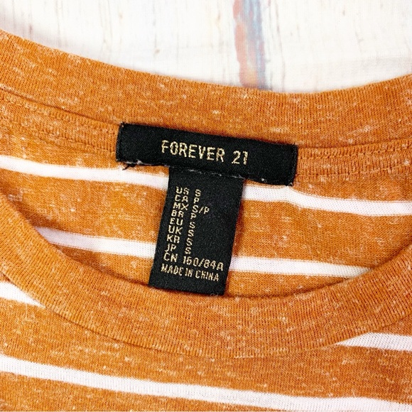 ✨2 for 1✨ Striped Crop Tees | Small - Picture 5 of 5